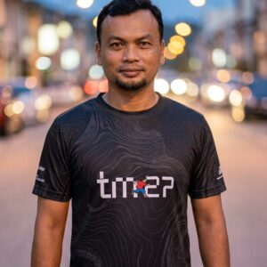 Runliday TM27 Mario Black dipakai oleh Kimi