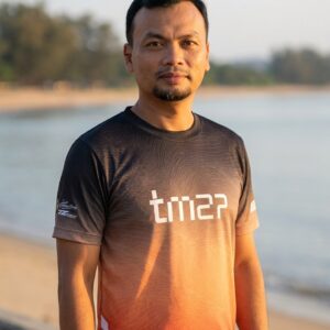 Runliday TM27 Peach dipakai oleh Kimi